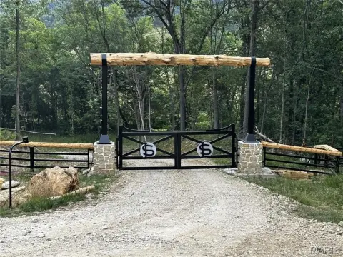 Rhineland Land in Scarlett Lake