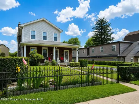 Triplex With Rear Cottage