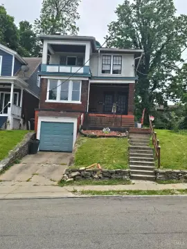 Duplex With Tenant-Occupied Unit