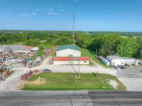 Flex Property with Warehouse Space
