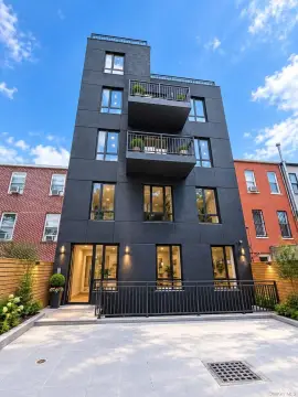 8-Unit Brick Apartment Building