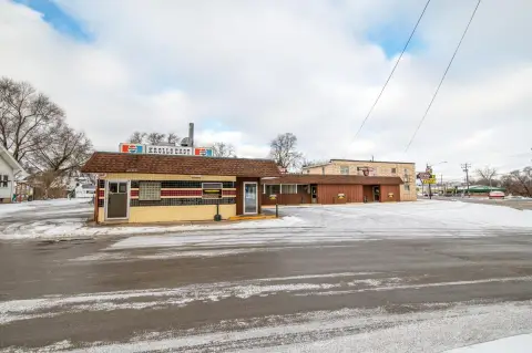 Restaurant Property with Upstairs Unit