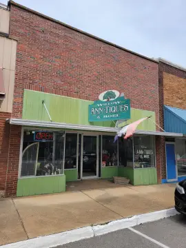 Downtown Willow Springs Retail Building