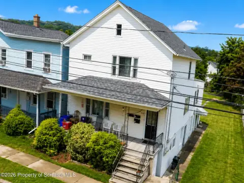 Updated 3-Unit Multifamily Property