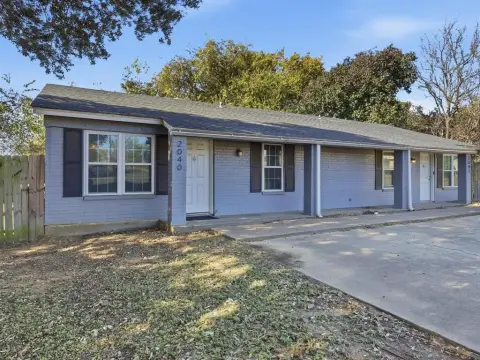 Arlington Duplex Near UTA