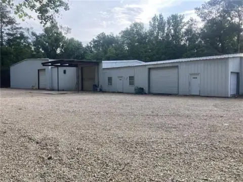 Tickfaw Warehouse with Office Space