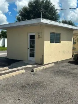 Small Office Unit with Private Restroom