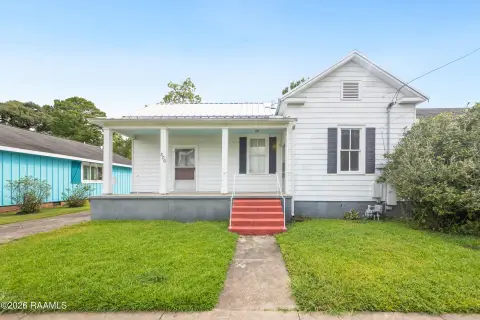 Historic Duplex with Two Kitchens