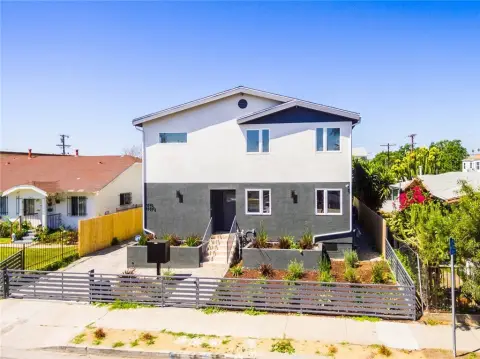 Residential Income Townhome with Garage