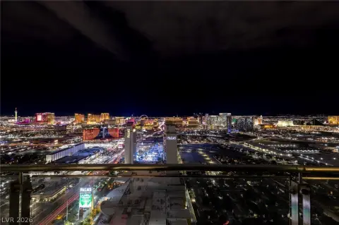 Las Vegas Penthouse with Strip Views