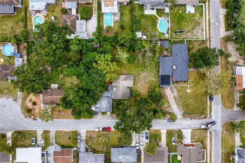 Oversized Lot in Tampa, FL