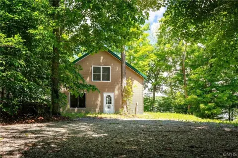 Lakefront Residential Waterfront Land