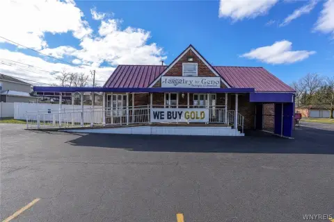 Prime Corner Commercial Opportunity