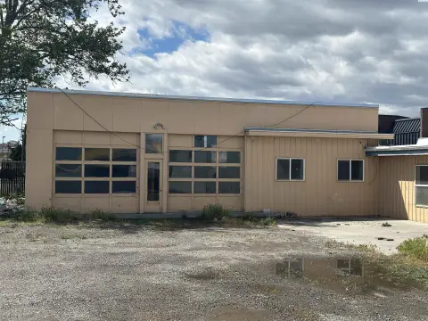 Auto Shop with Pull-Up Doors