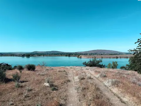 Dockable Riverfront Lot Opportunity
