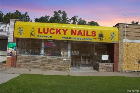 Detroit Retail Opportunity on 7 Mile