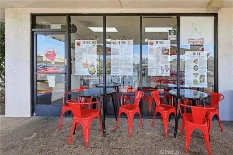 Turnkey Dessert Cafe Space