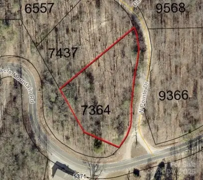 Residential Land in Zirconia, NC