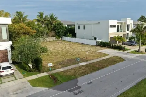 Vacant Lot in Boca Raton