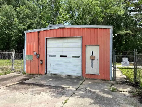 Commercial Land on 5.3 Acres