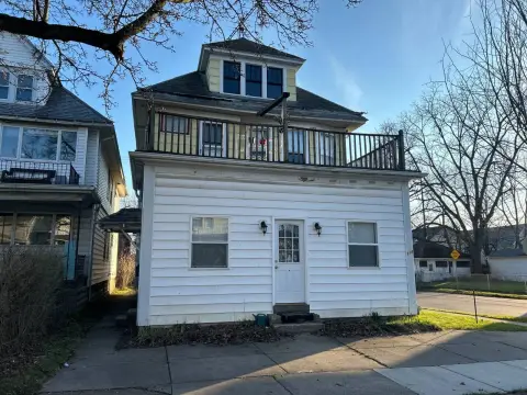 North Buffalo Three-Unit Residence