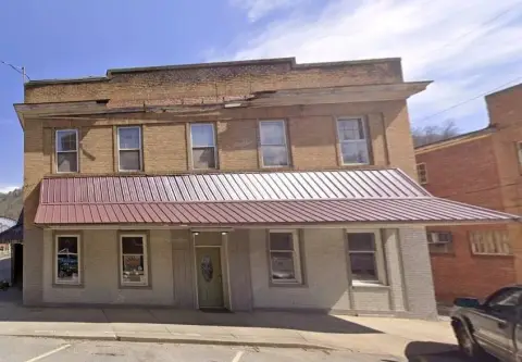 Mullens Mixed-Use Income Property