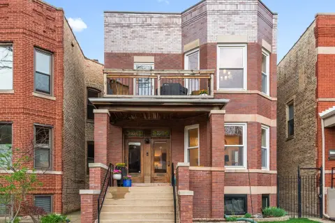 Roscoe Village Oversized Brick 2-Flat