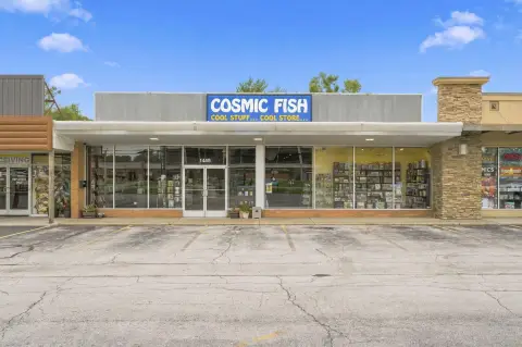 Retail Showroom with Delivery Access