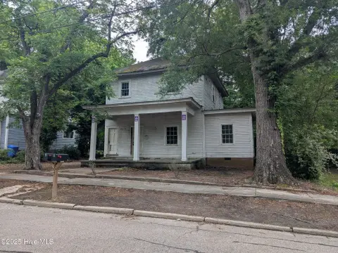 Wilson Duplex in Historic District