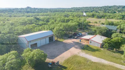 Ranch for Hunting with Spring-Fed Tank