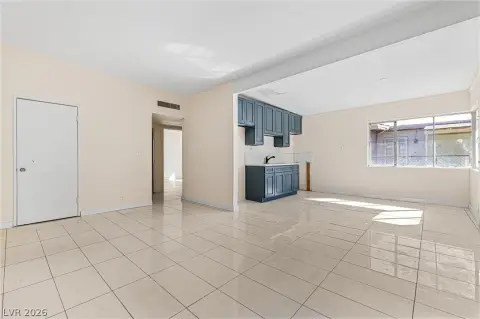 Las Vegas Duplex with Income