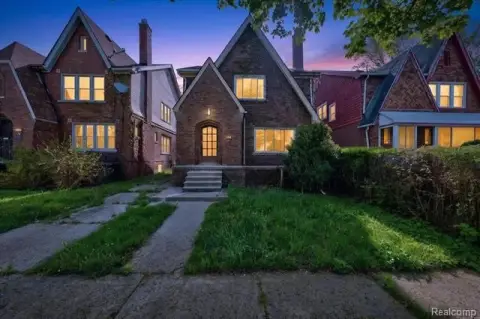 Vacant Duplex Income Property