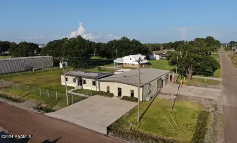 Flex Space with Fenced Yard