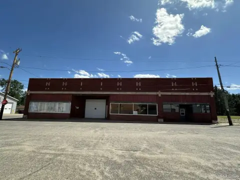 Commercial/Industrial Building in Amasa, MI
