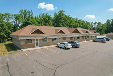 Multi-Tenant Retail Building