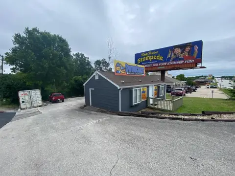 Highway Retail Building