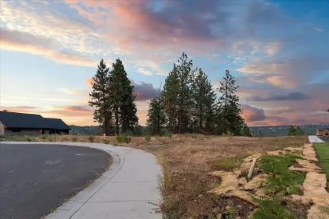 Spokane Buildable Lot with Utilities