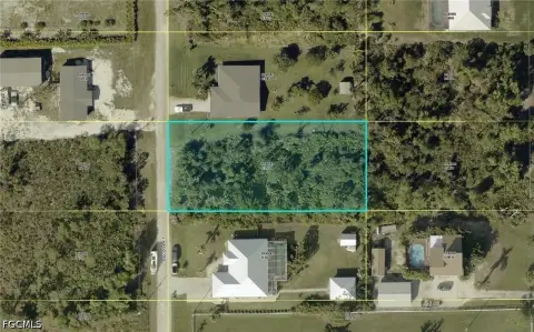 Bokeelia, FL Half-Acre Lot
