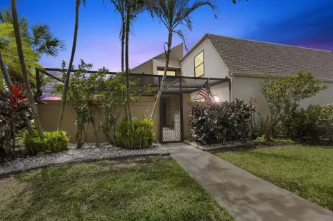 Spacious Villa in Port St. Lucie