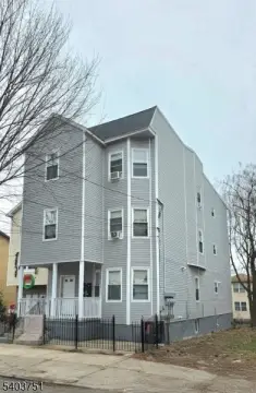 Renovated Multi-Family Home, Newark City