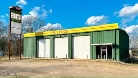 Automotive Service Garage with Office