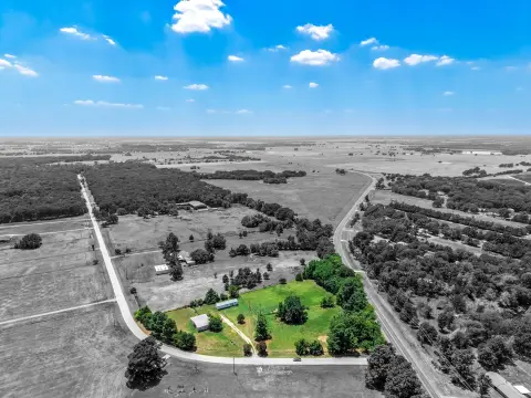 Unrestricted Ranch Acreage with Barn