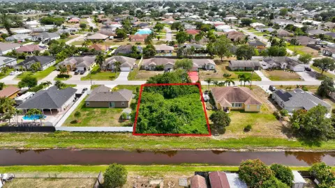Residential Land in Port St. Lucie