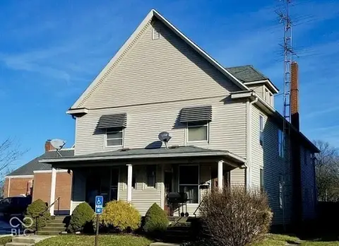 Two-Story Triplex