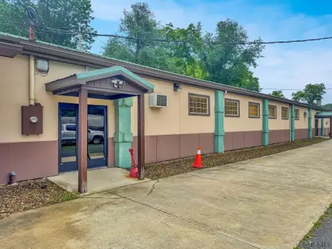 Versatile Commercial Space for Lease