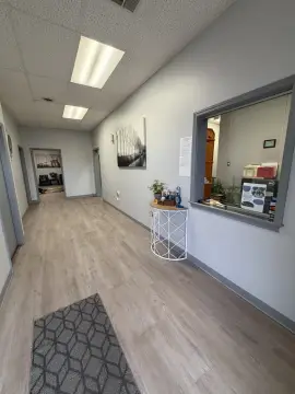 Updated Office Suite in Springfield