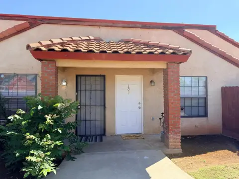 Reedley Fourplex: Investment Opportunity