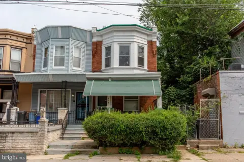 End-of-Row Residential Renovation Opportunity