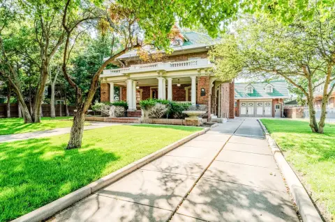 Historic Amarillo Office/Residential Building