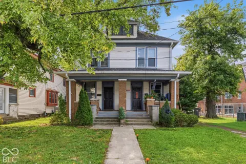 Duplex with Parkside Setting